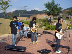 2008118-95826.jpg 2008118-95826.jpg