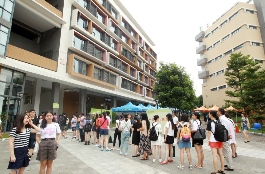 2016-08-25 00004排队