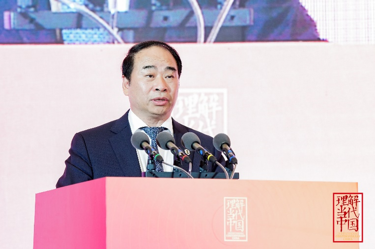 北京外国语大学王定华书记